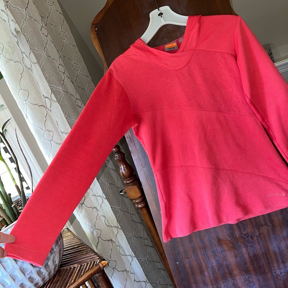 Merrell size small pullover hooded long sleeve shirt women’s red raspberry - Picture 6 of 11